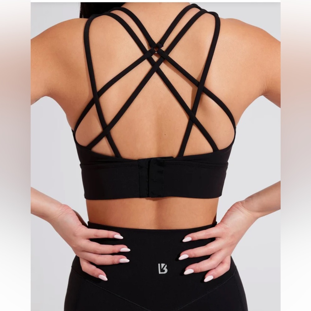 L BuffBunny Geo Bra- onyx black